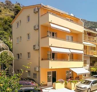 Apartment Marta Podgora Exterior photo